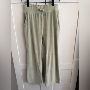Abercrombie Kids Light Green Ribbed Lounge Pants Size 11/12